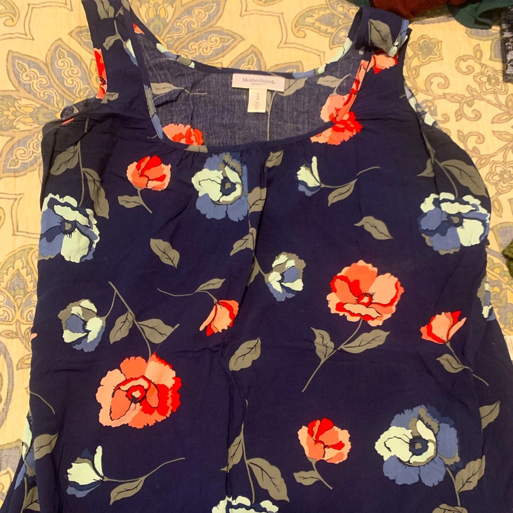 Maternity tank - blouse-like, lightweight material
